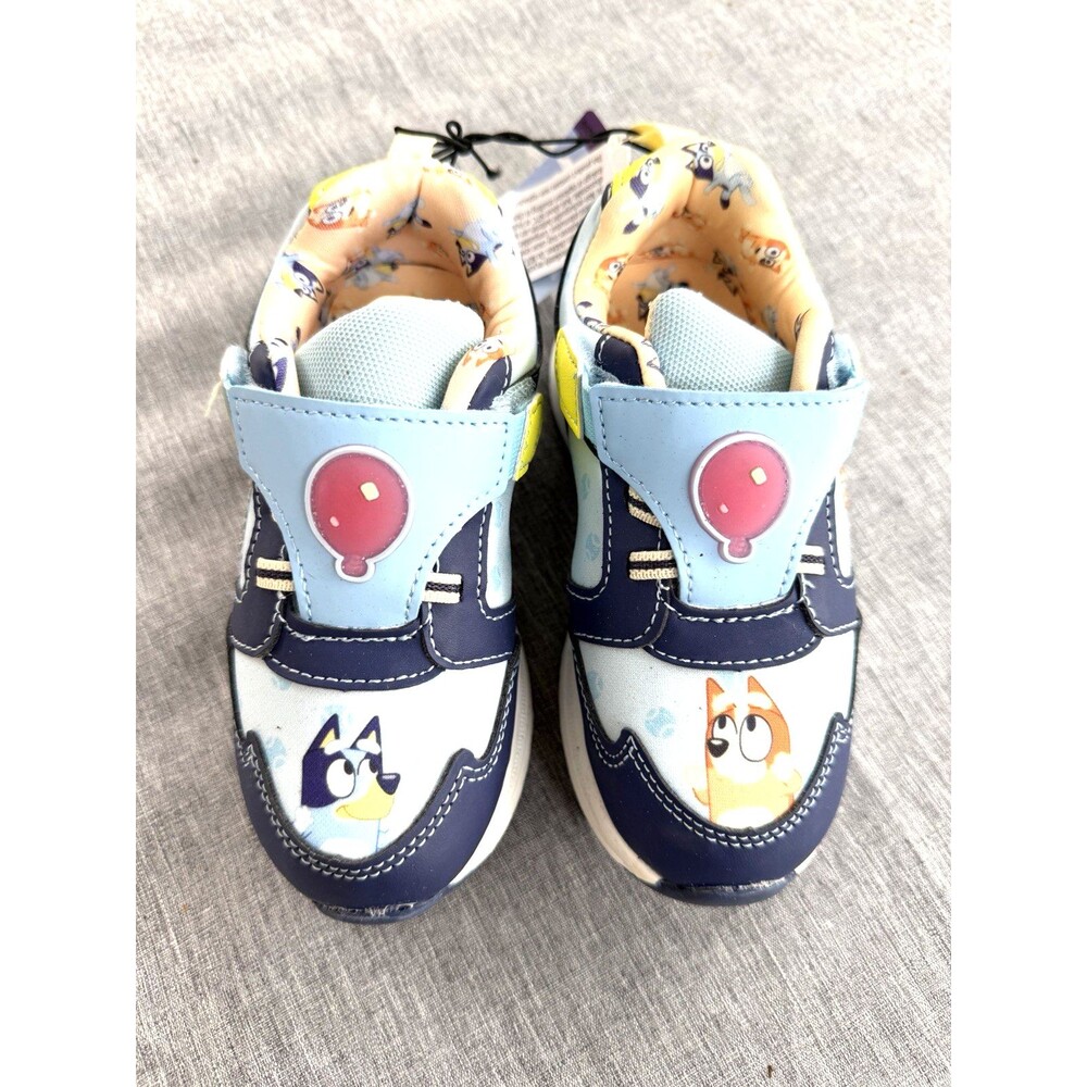 NEW Ground Up Boy's Toddler Sz 11 Bluey Light-Up Athletic Sneakers